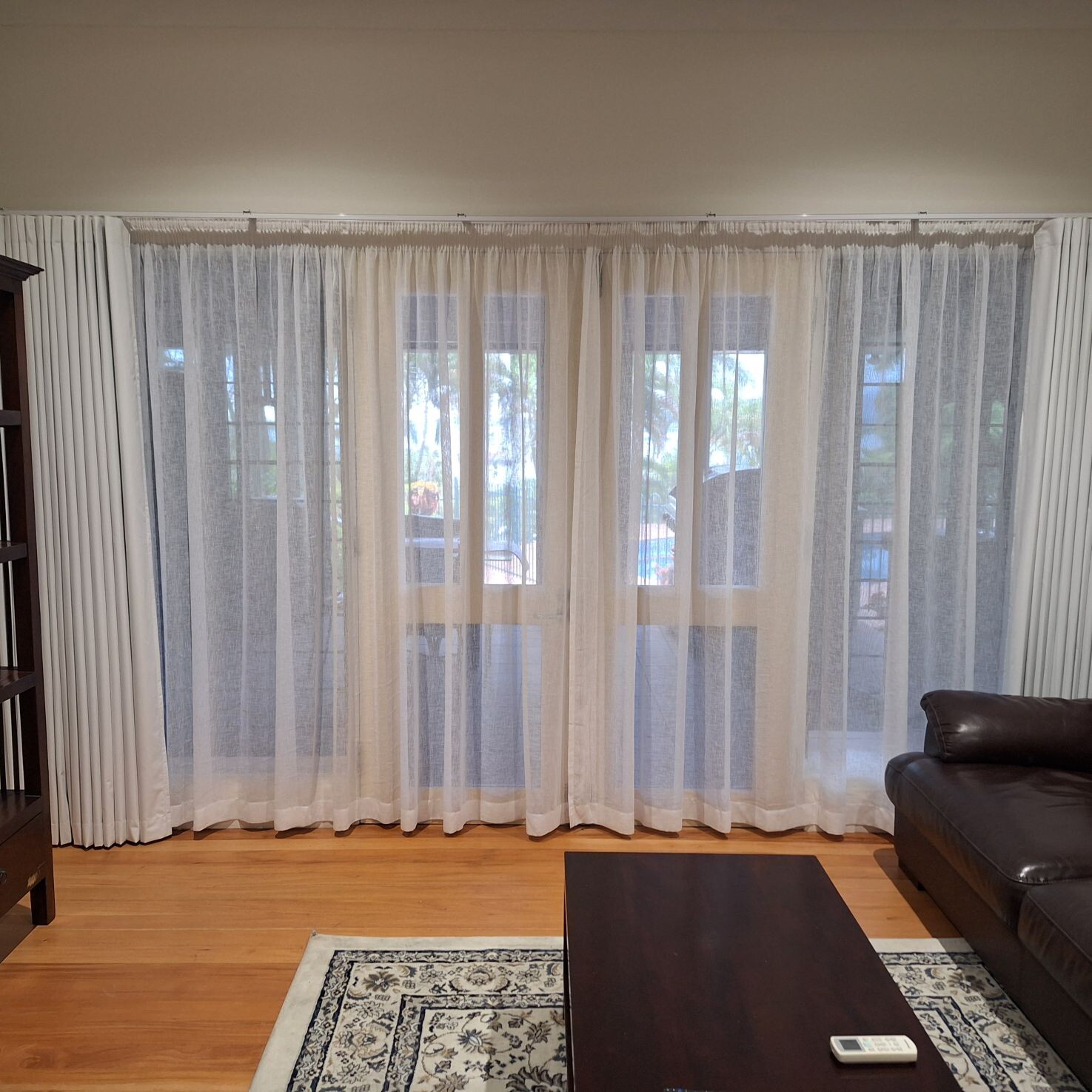 Custom Curtains Box 4-2